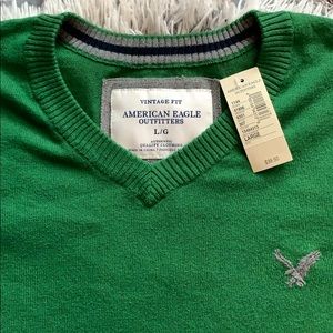 American Eagle men’s sweater